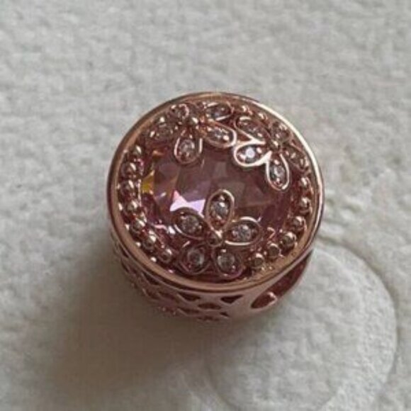 Pandora Sparkling Pink Daisy Flower Charm - Picture 3 of 5